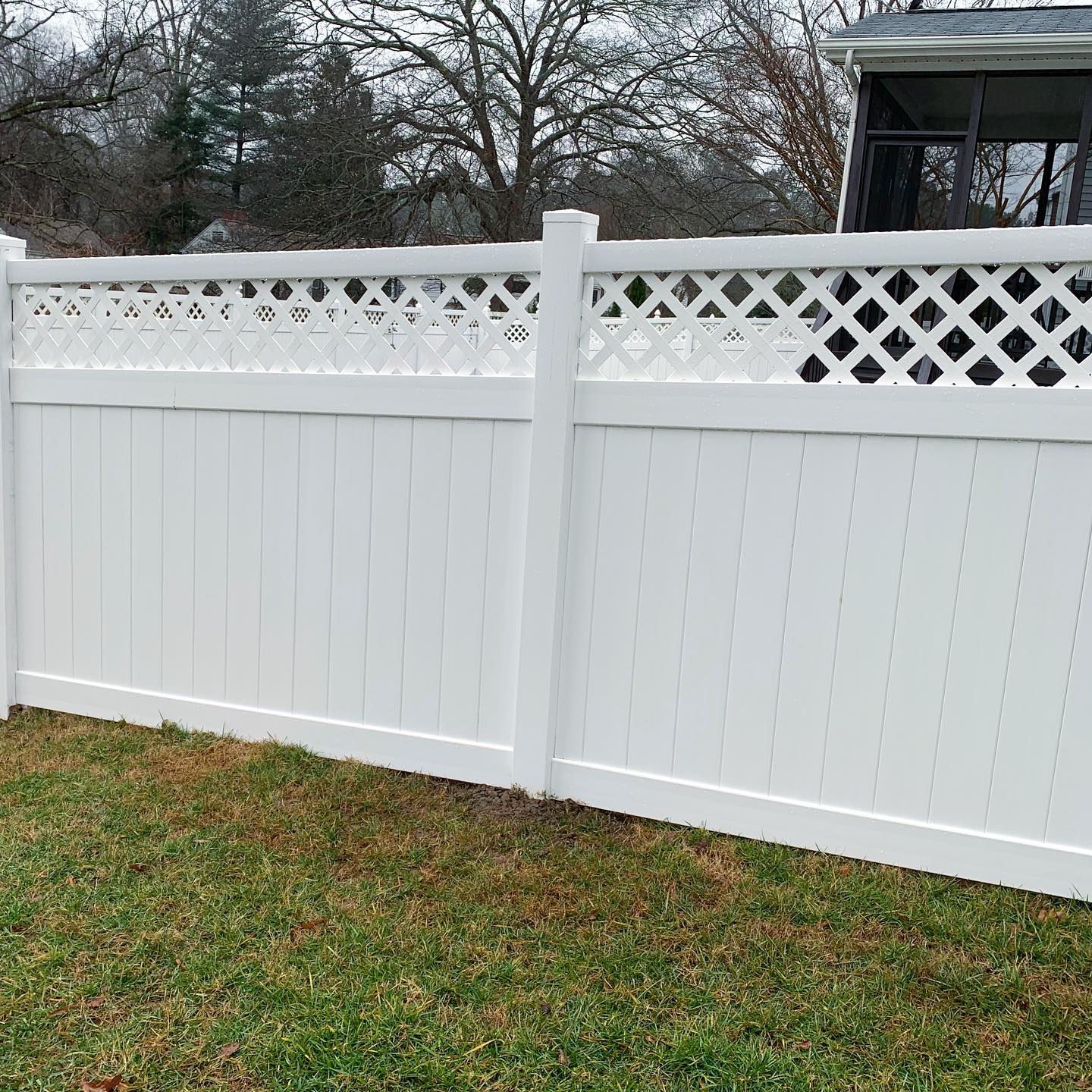 What Is the Secret to a Maintenance-Free Yard? Discover Vinyl Fence Installation!